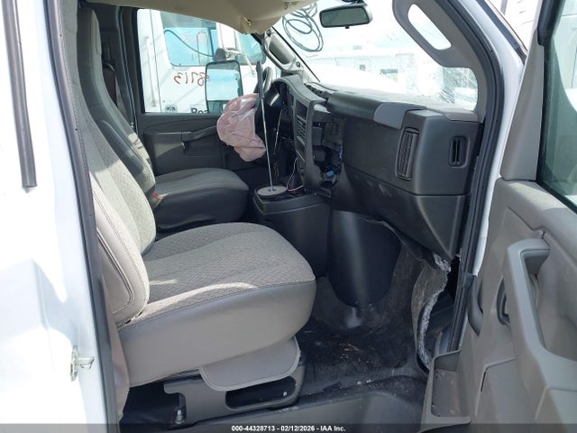 General Motors Savana Cutaway Work Van