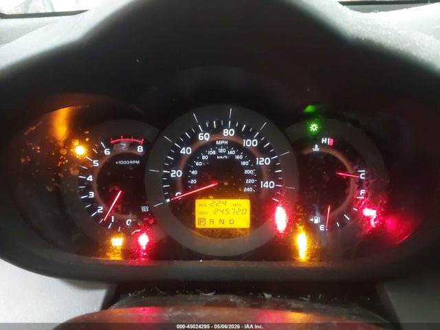 Toyota RAV4 Base V6