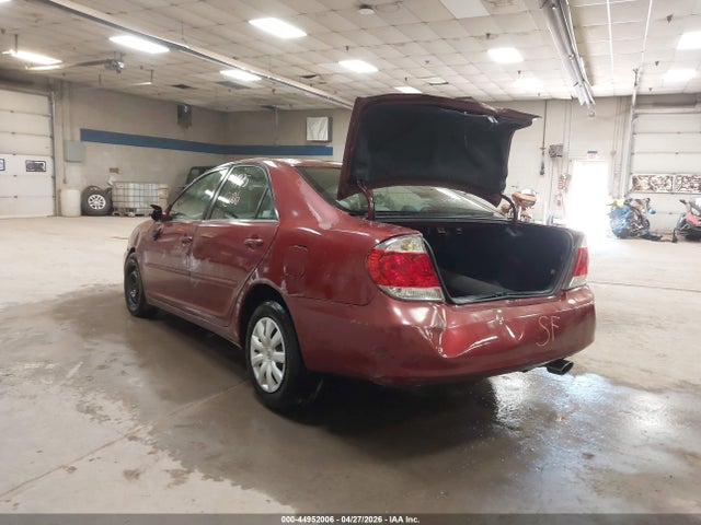 Toyota Camry Le
