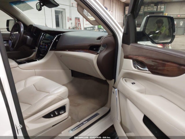 Cadillac Escalade Premium Collection