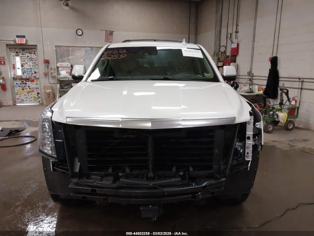 Cadillac Escalade Premium Collection