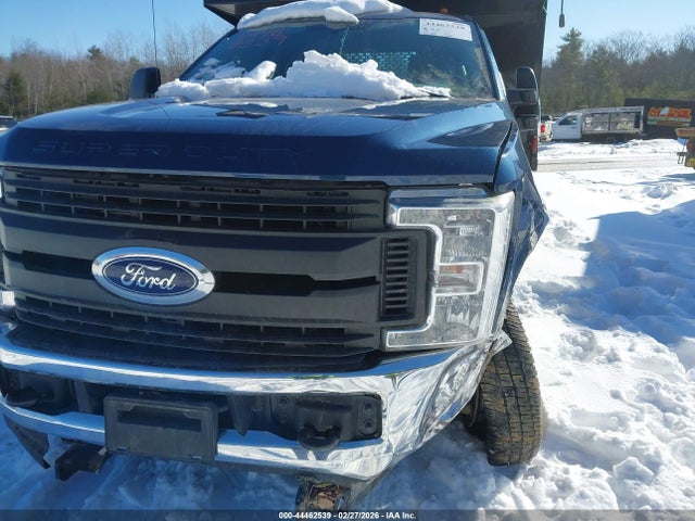 Ford F-350 Xl
