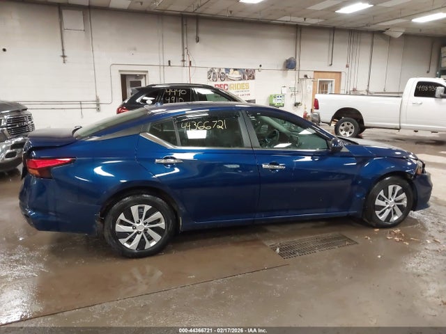 Nissan Altima S Intelligent Awd
