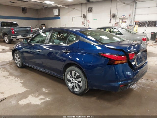 Nissan Altima S Intelligent Awd