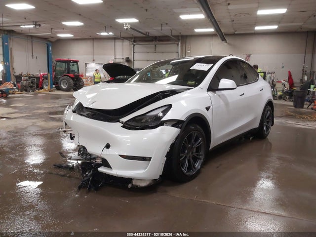 Tesla Model Y Long Range Dual Motor All-wheel Drive