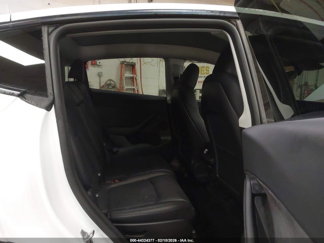 Tesla Model Y Long Range Dual Motor All-wheel Drive