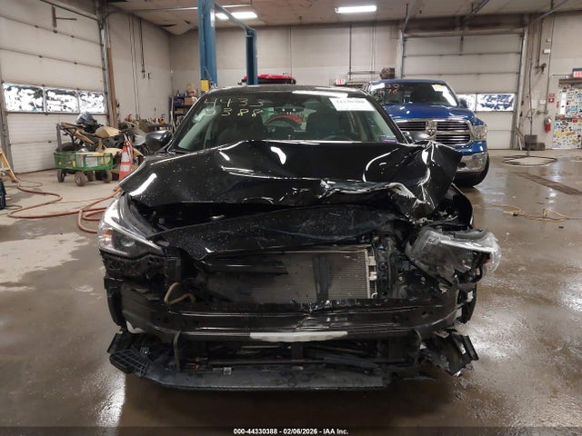 Subaru Impreza Base 5-door