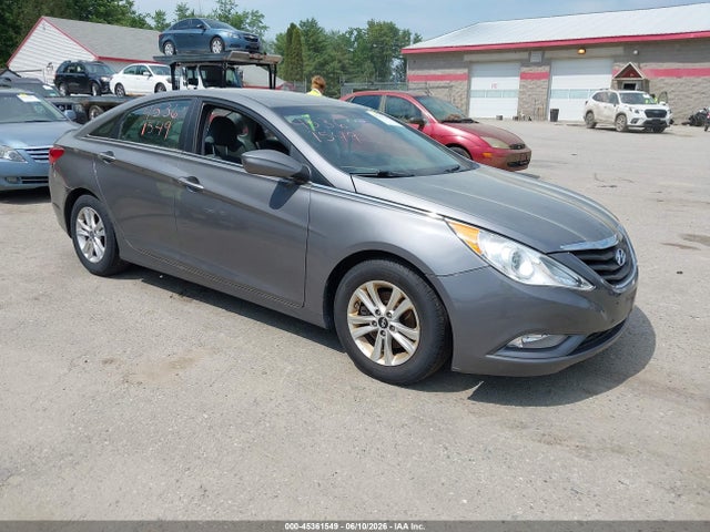 Salvage Hyundai SONATA Image