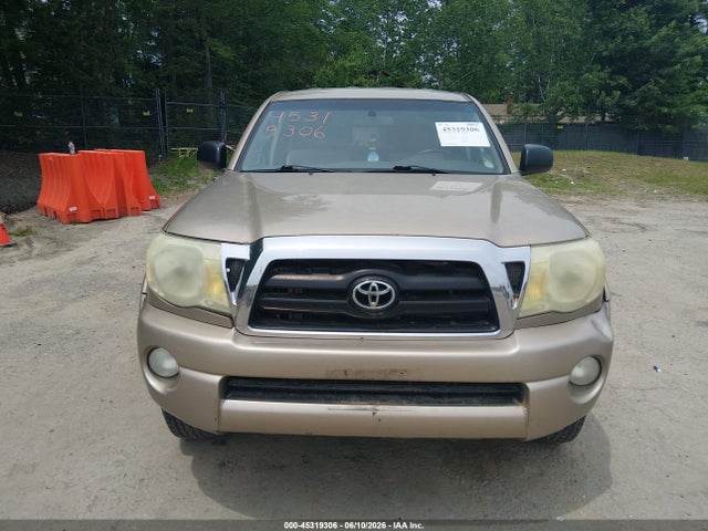 Toyota Tacoma Base V6