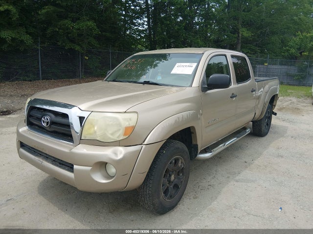 Toyota Tacoma Base V6