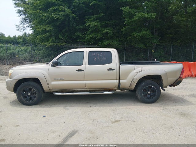 Toyota Tacoma Base V6