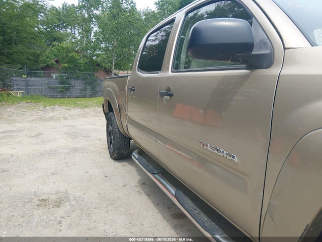 Toyota Tacoma Base V6
