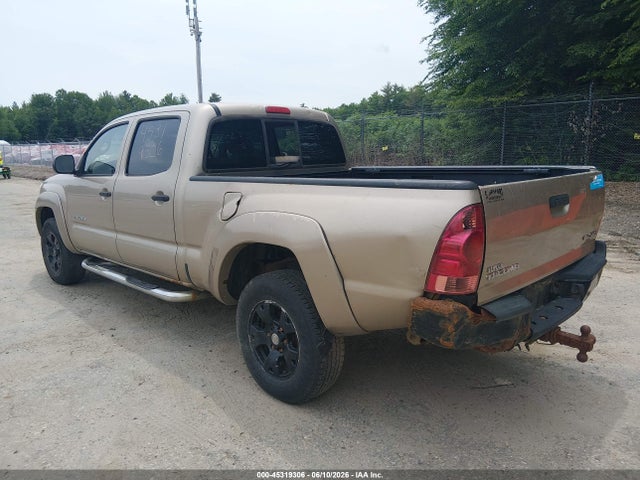 Toyota Tacoma Base V6