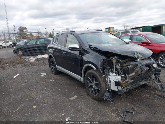 Salvage Toyota RAV4 Image