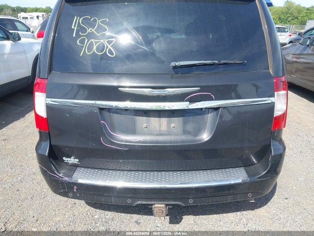 Chrysler Town & Country Touring-l