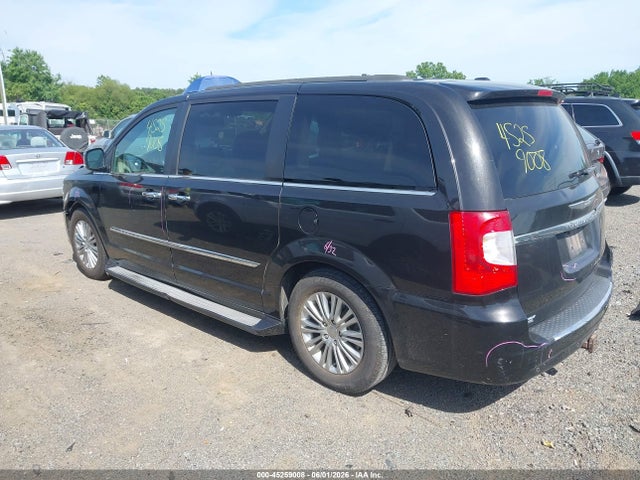 Chrysler Town & Country Touring-l