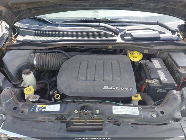 Chrysler Town & Country Touring-l