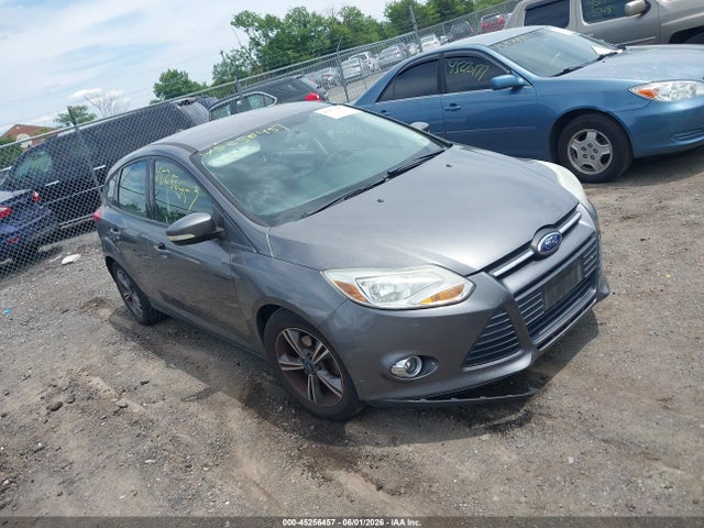 Salvage Ford Focus Image