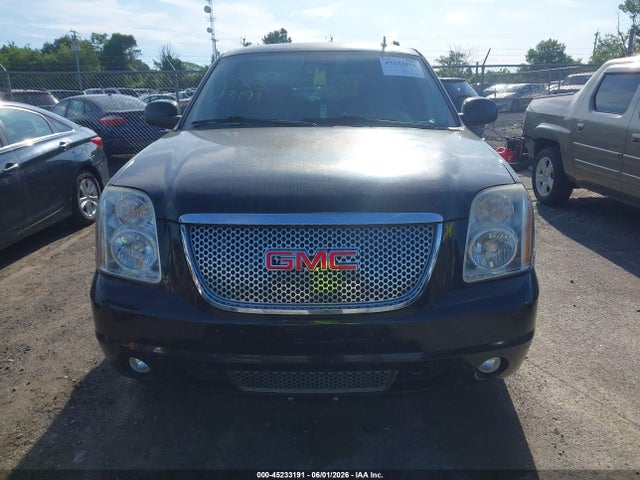 GMC Yukon Denali