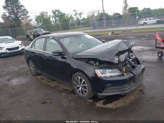 Salvage Volkswagen Jetta Image