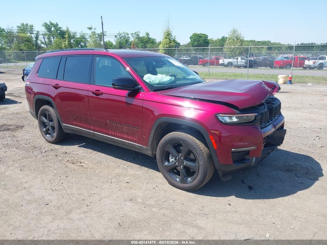 Salvage Jeep Grand Cherokee Image