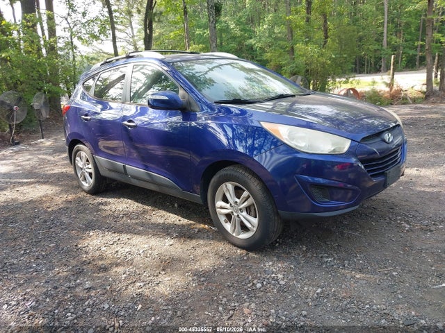 Salvage Hyundai TUCSON Image