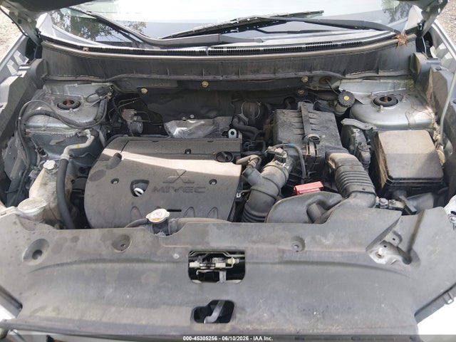 Mitsubishi Outlander 2.0 Le