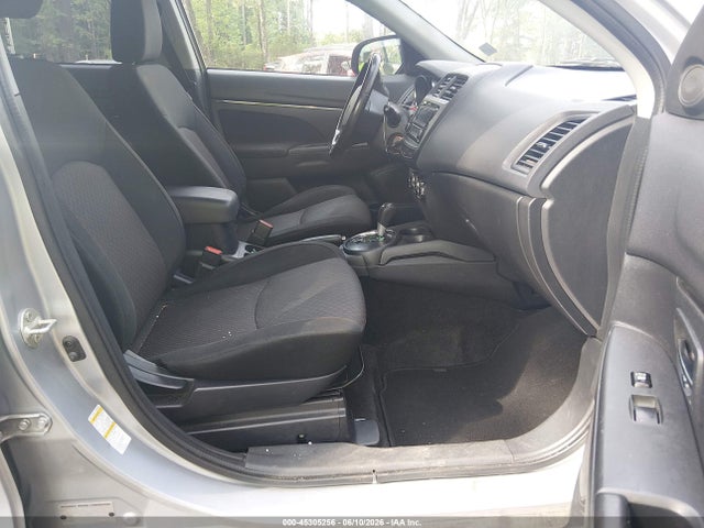 Mitsubishi Outlander 2.0 Le