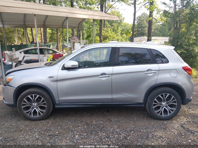 Mitsubishi Outlander 2.0 Le