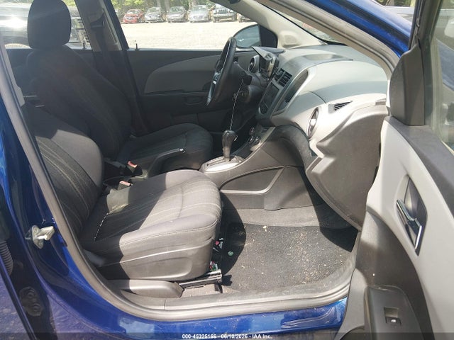 Chevrolet Sonic Lt Auto