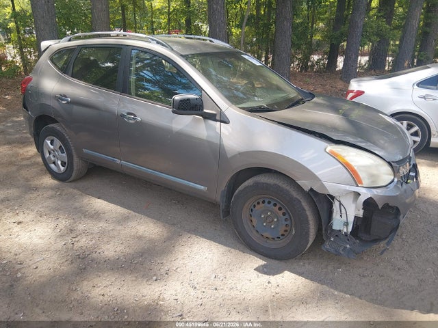 Salvage Nissan Rogue Image