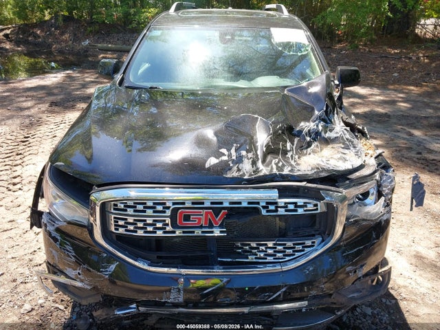 GMC Acadia Denali