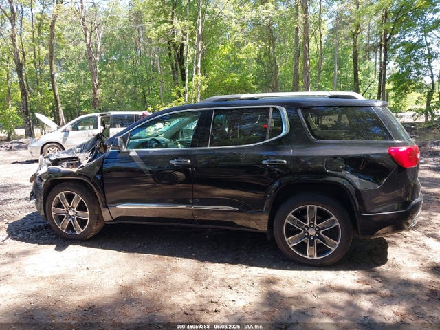 GMC Acadia Denali