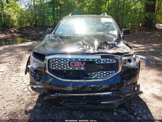 GMC Acadia Denali