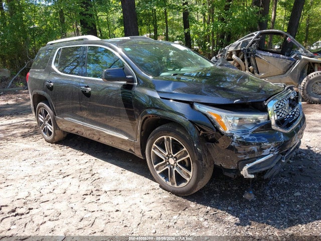 Salvage GMC Acadia Image
