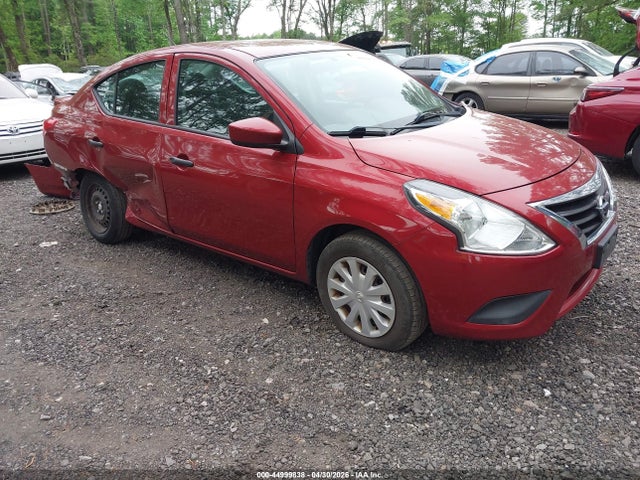 Salvage Nissan Versa Image