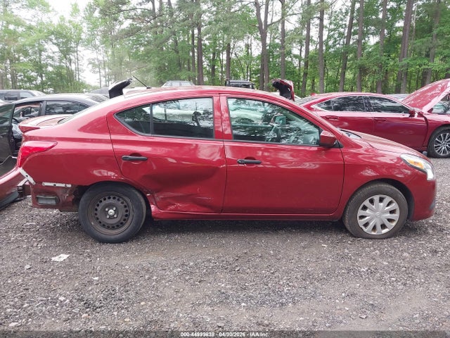 Nissan Versa 1.6 S+