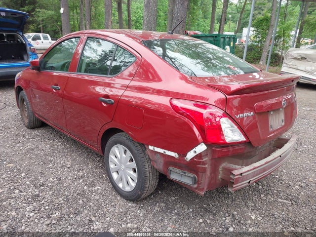 Nissan Versa 1.6 S+