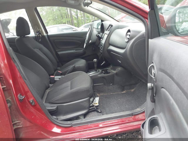 Nissan Versa 1.6 S+