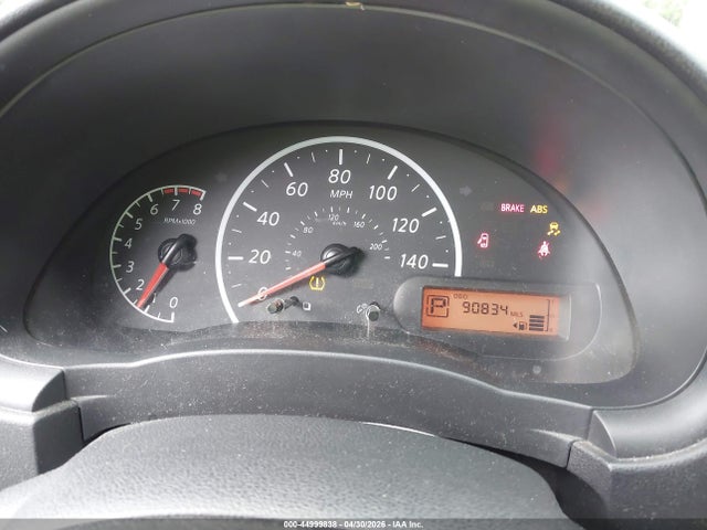 Nissan Versa 1.6 S+