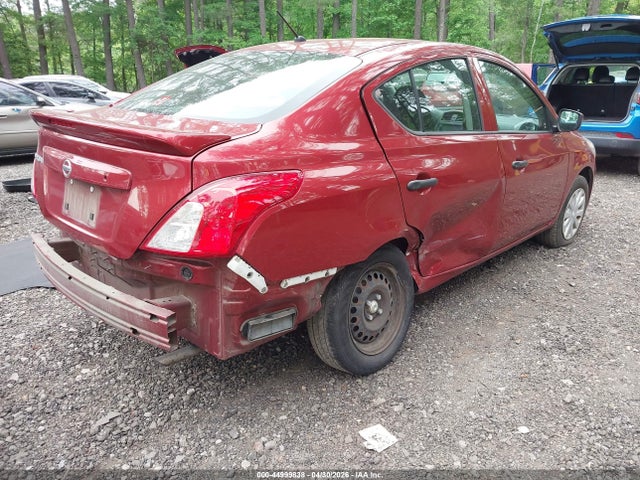 Nissan Versa 1.6 S+