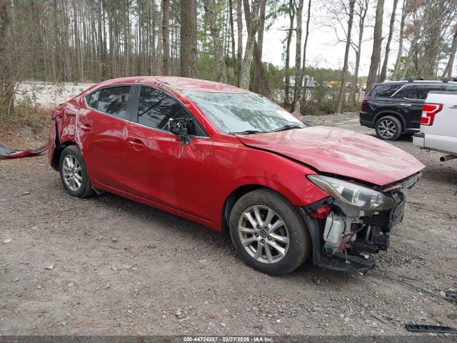 Salvage Mazda Mazda3 Image