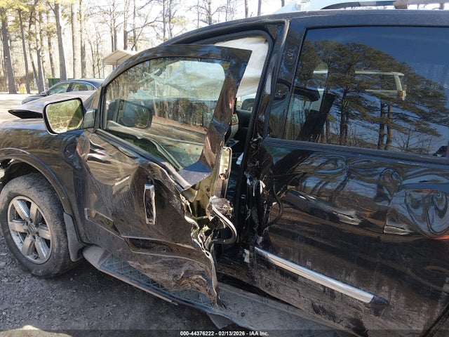 Nissan Armada Platinum