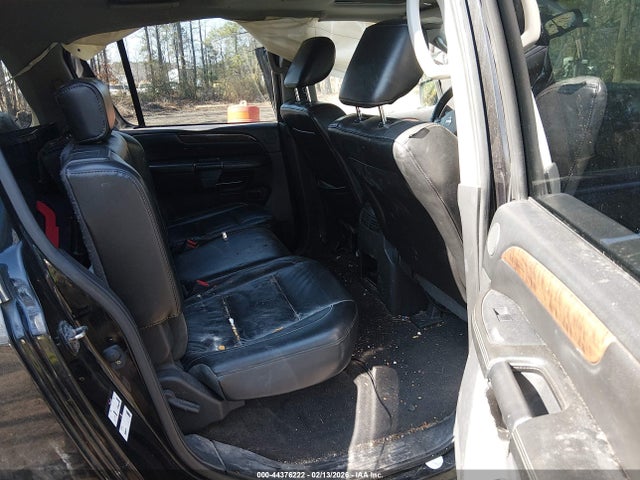 Nissan Armada Platinum