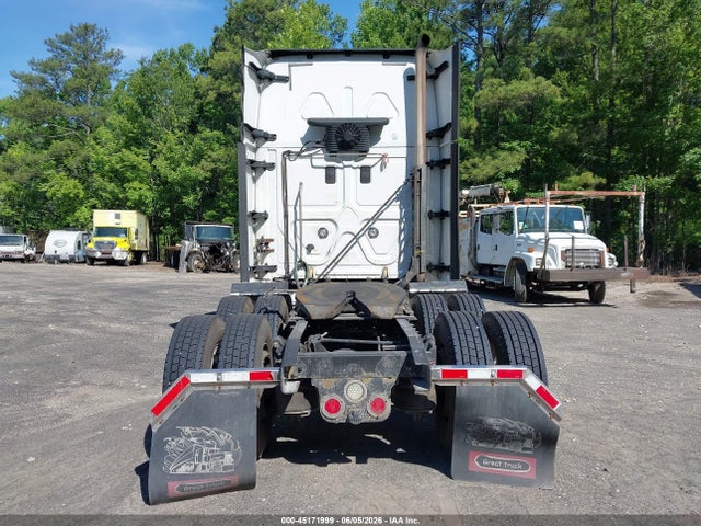 Freightliner Cascadia 125