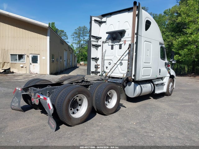 Freightliner Cascadia 125