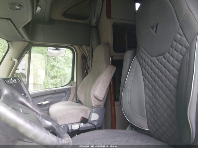 Freightliner Cascadia 125