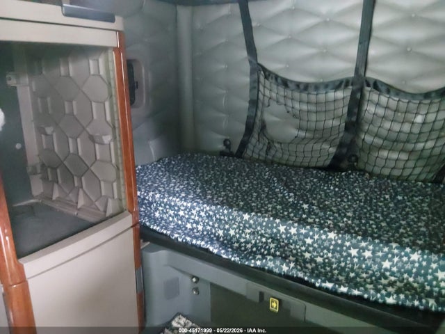 Freightliner Cascadia 125