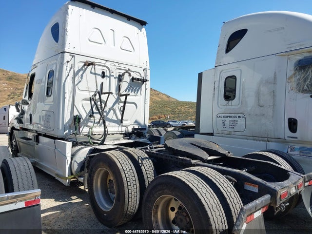Freightliner New Cascadia 126