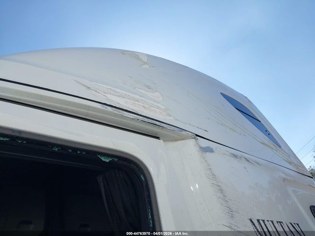 Freightliner New Cascadia 126